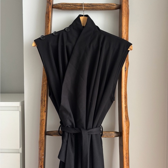 L’Autre Cote GGD Japanese Sleeveless Black Dress / Overlay - Picture 15 of 17